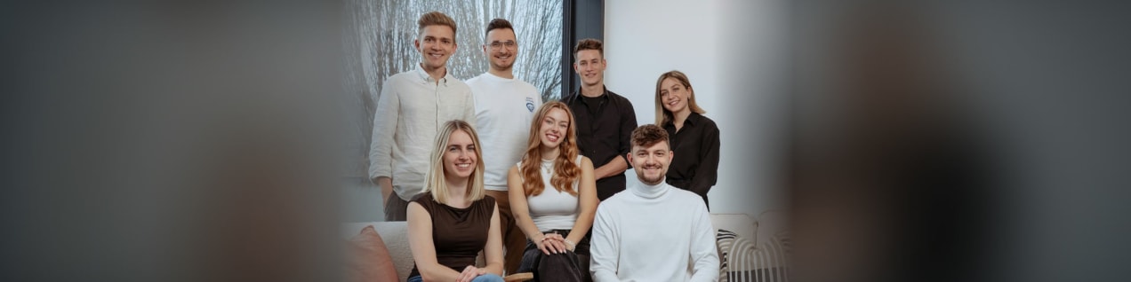 Bild vom Arbeitsplatz replient.ai