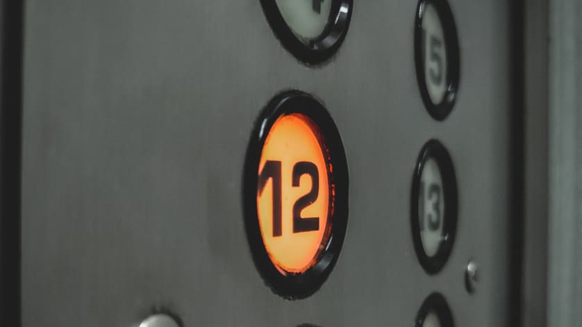 Wie man einen effektiven Elevator Pitch für IT-Stellen erstellt