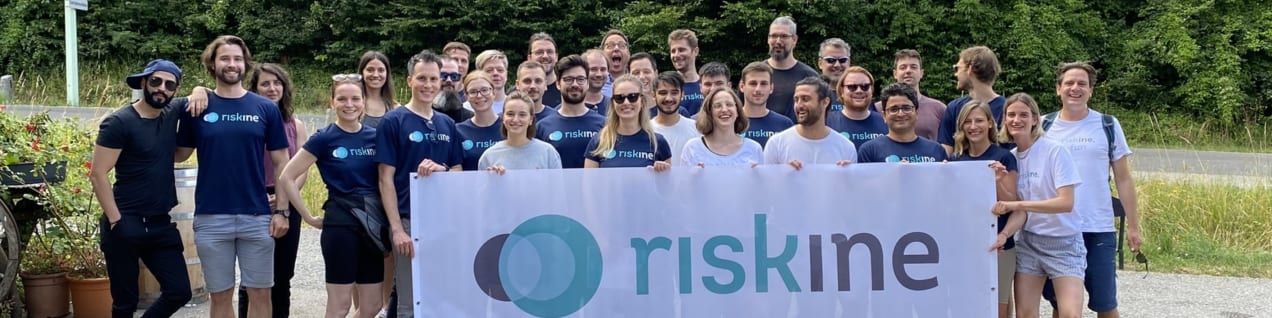 Arbeitsplatz Bild riskine GmbH